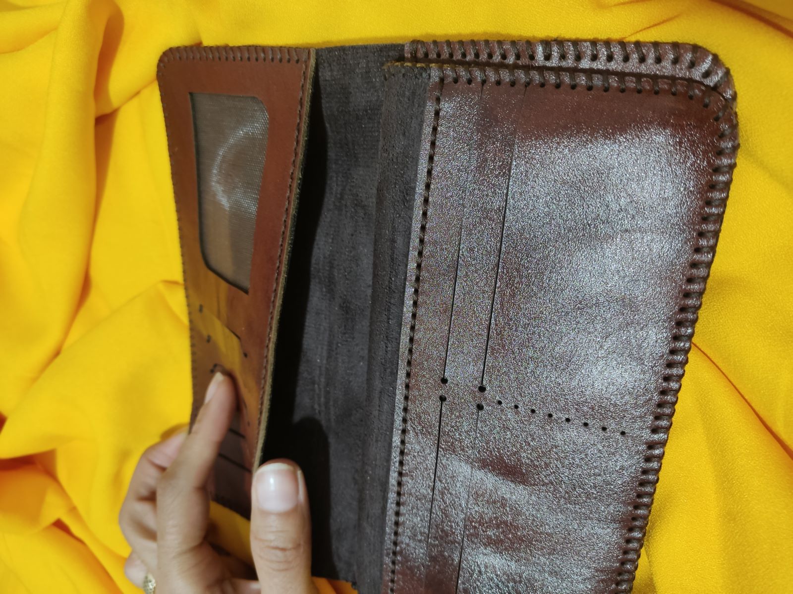 کیف پولی مردانه از چرم طبیعی